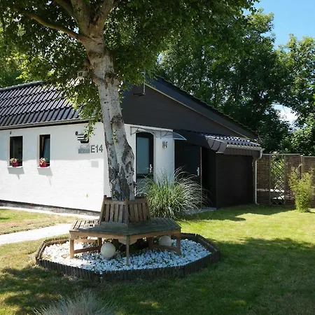 Holiday home Haus Deichschaf Butjadingen